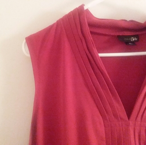 East 5th Dressy Top - Picture 3 of 10